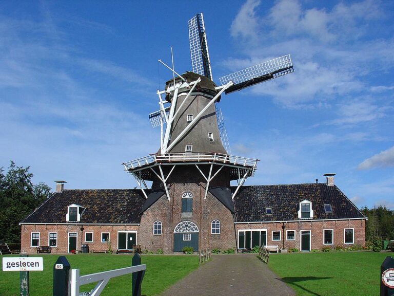 Olie- en Korenmolen Woldzigt Roderwolde Olie- en Korenmolen Woldzigt Roderwolde